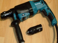 Máy khoan Makita HR2630T
