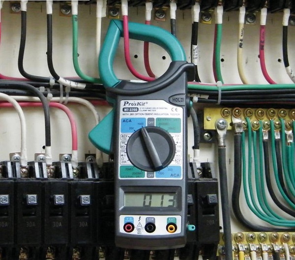 Ampe kìm dòng điện tử AC Pro’skit MT-3266