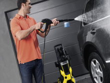 Máy rửa xe tự hút nước