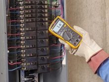 Cách chọn mua đồng hồ vạn năng dựa trên phân khúc giá