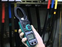 aptomat-khong-bat-len-duoc