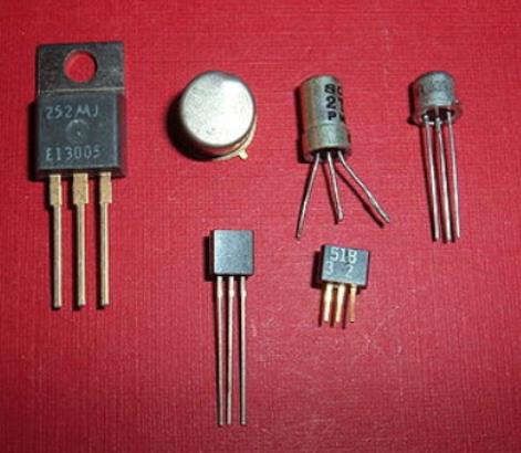 kiểm tra transistor bằng đồng hồ vạn năng