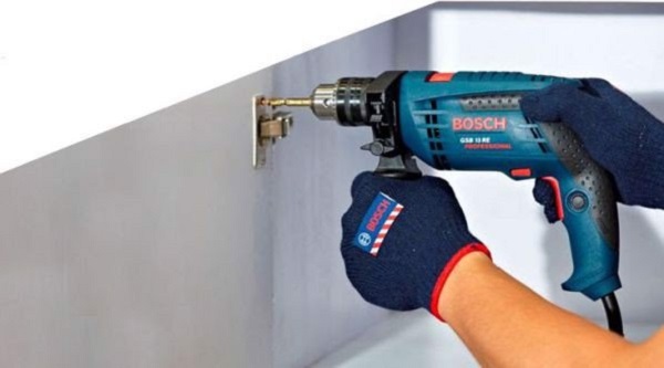 Máy khoan Bosch dùng điện phù hợp với nhu cầu dùng trong nhà