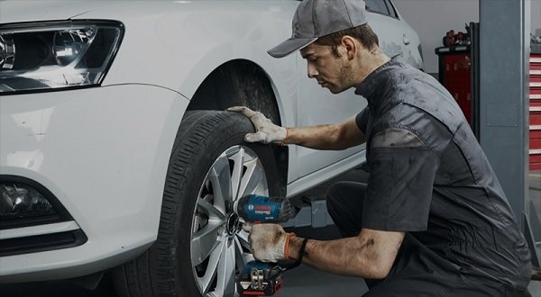 Máy vặn ốc dùng pin Bosch GDS 18V-400 Solo
