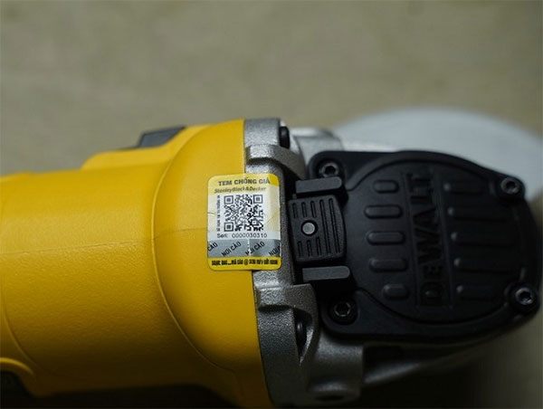 Máy mài góc Dewalt DWE8100S