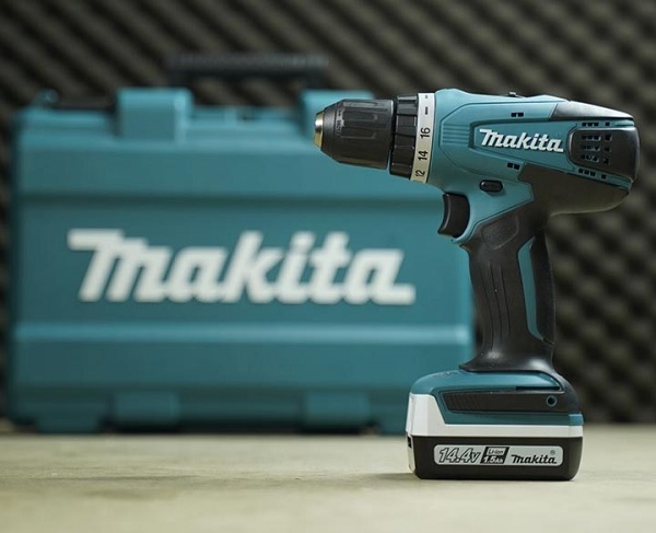 Makita DF347DWE vận hành ổn định với điện áp 14.4V