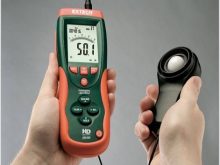 máy đo cường độ ánh sáng extech