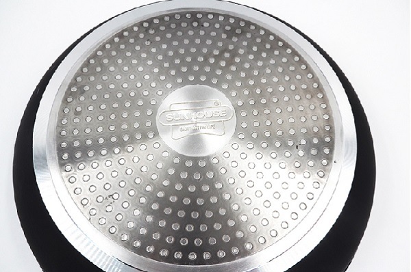 Nồi xoong chảo dành cho bếp từ phải là những loại phần đáy có từ tính