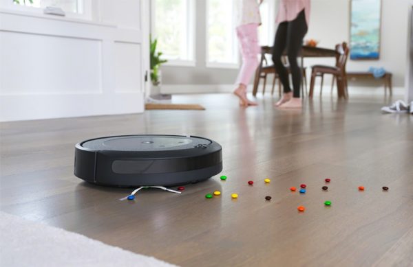 Robot hút bụi là trợ thủ làm sạch đắc lực