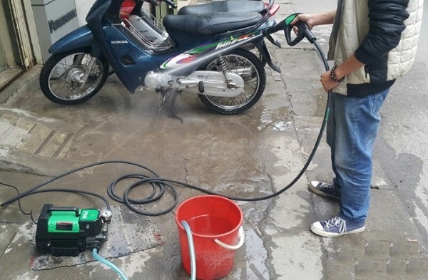 Cách dùng máy rửa xe gia đình