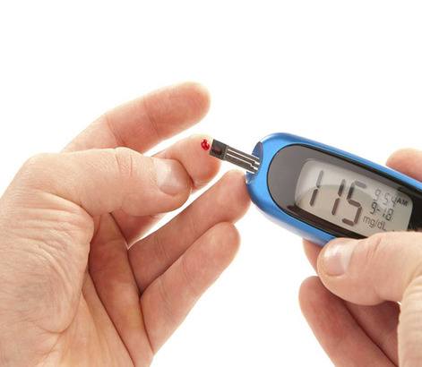 Máy test đường huyết