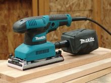 Máy chà nhám rung Makita BO3710