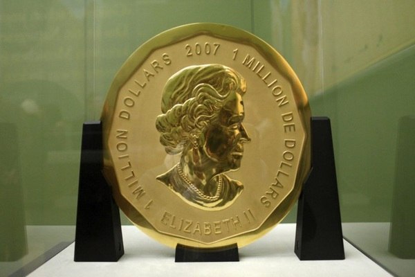 Đồng xu vàng của Hoàng gia Canada - Maple Leaf 1 triệu USD