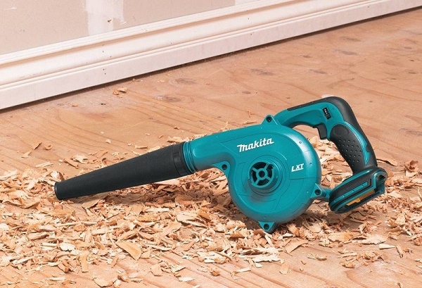 Máy thổi bụi Makita UB1103