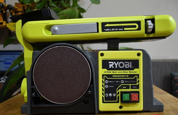 Máy chà nhám tăng Ryobi là thương hiệu tới từ Nhật Bản