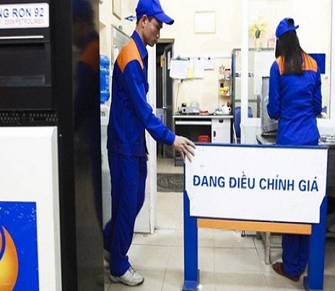 Giá xăng tiếp tục tăng chưa có điểm dừng