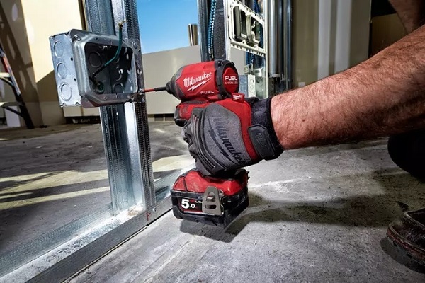Máy vặn vít Milwaukee M18 FID2-0X (bare)