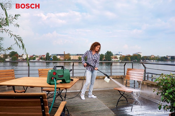 Máy rửa xe Bosch AQT 110
