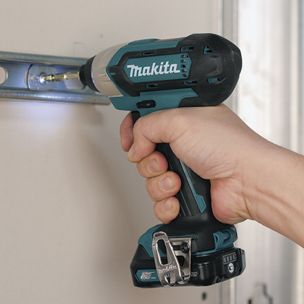 Máy vặn vít Makita TD110DSAE có khả năng siết mạnh