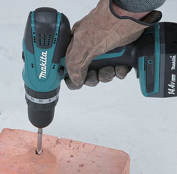 Makita DDF453SYE khoan tường mạnh mẽ