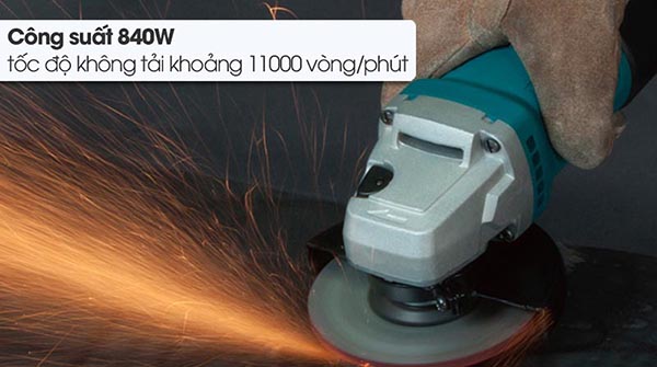 9558HN Makita hoạt động mạnh mẽ với công suất cao