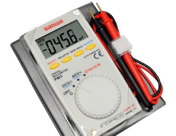 Đồng hồ vạn năng Sanwa PM3 thiết kế nhỏ gọn, tiện lợi