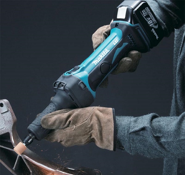 Máy mài thẳng Makita DGD800Z dễ sử dụng