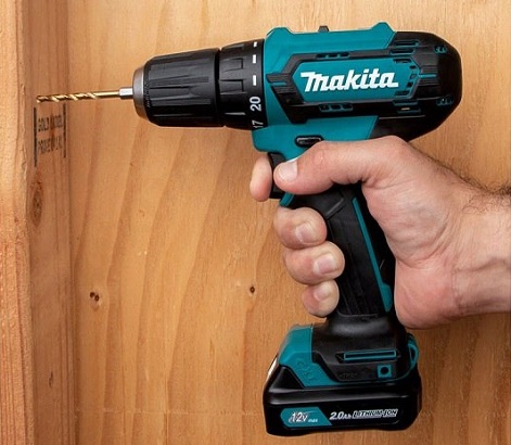 Đánh giá máy khoan pin Makita DF333DSYE có gì nổi bật?