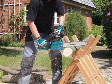 Review máy cưa xích chạy xăng Makita EA3503S40B 2 thì