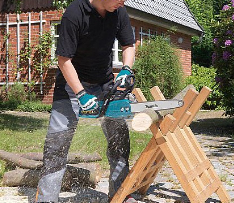 Review máy cưa xích chạy xăng Makita EA3503S40B 2 thì