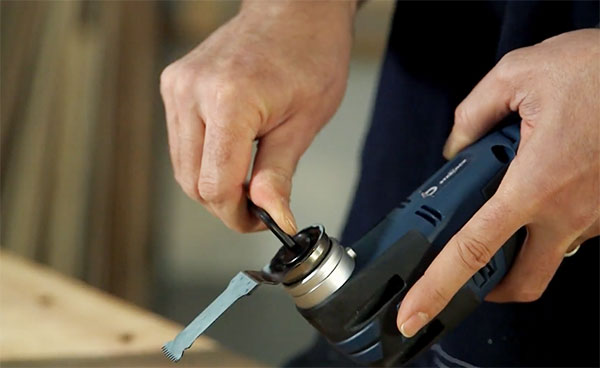 GOP 12V-28 cho phép thay lắp lưỡi Starlock