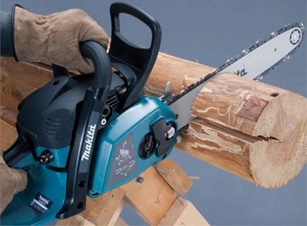 Makita EA3201S40B cưa gỗ cực ngọt