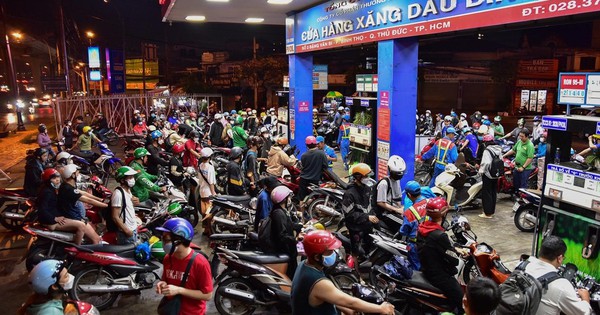 Tình trạng khan hiếm xăng dầu diễn ra ở nhiều nơi