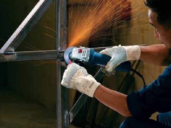 Chú ý sử dụng máy mài cần đảm bảo đúng hướng dẫn sử dụng