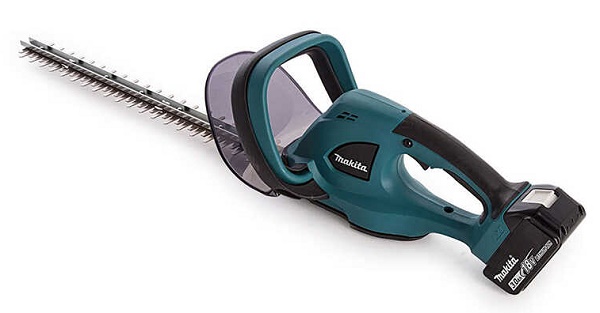 Makita DUH523RTX1 dễ sử dụng với khả năng cắt trên diện rộng