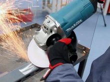 Review máy mài góc Makita GA9060 công suất 2200W