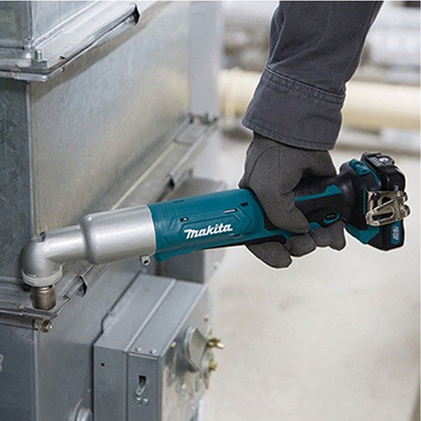 Máy được thiết kế đơn giản, dễ sử dụng