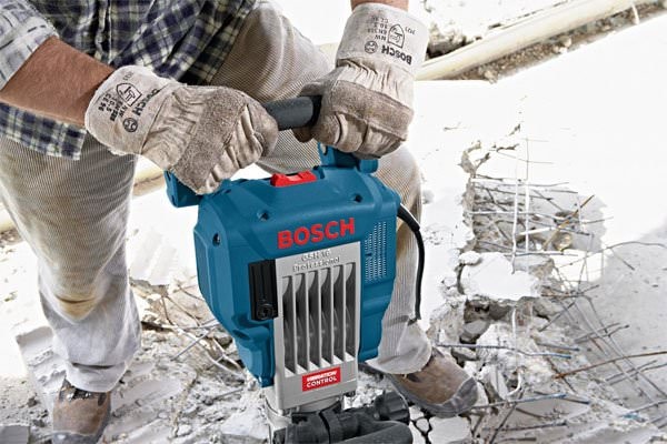 Máy đục bê tông bị hỏng do mũi đục yếu