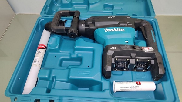 Makita HM002GZ03 có giá thành cạnh tranh