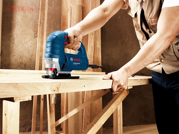 Máy cưa lọng Bosch chất lượng được ưa chuộng sử dụng