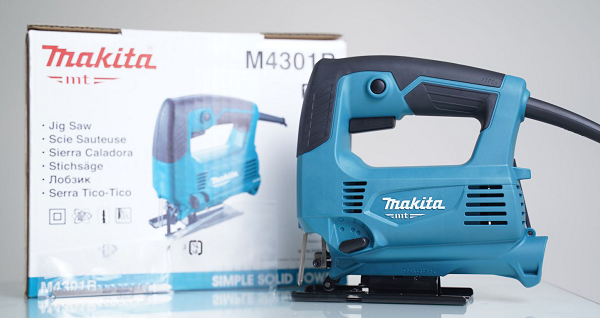 Máy cưa lọng Makita M4301B