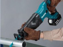 Review máy cưa kiếm dùng pin Makita DJR187Z 18V chuyên dụng