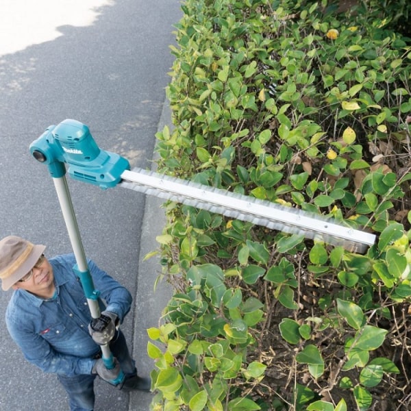 Máy tỉa hàng rào dùng pin Makita DUN461WZ