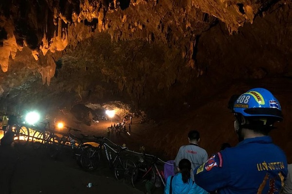 Kỳ tích trong hang Tham Luang, Thái Lan