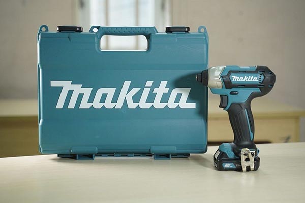 Máy bắt vít dùng pin Makita TD110DSAE 12V Max