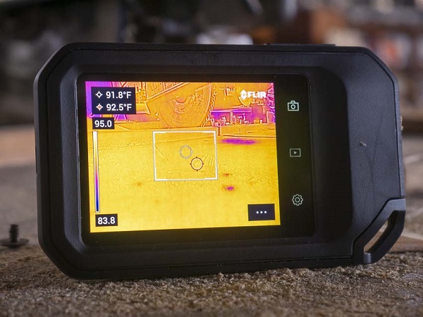 Tính năng đo nhiệt độ của FLIR C5