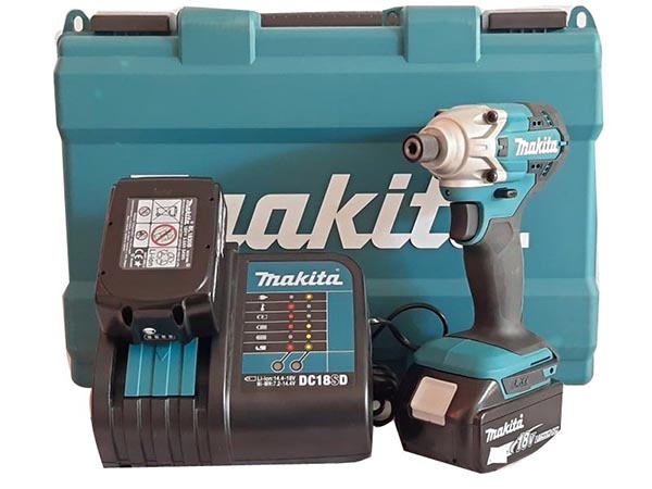 Cách sạc pin máy khoan Makita