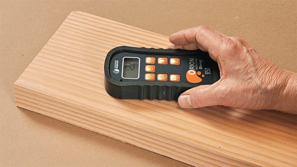 Cách sử dụng máy đo độ ẩm gỗ Wagner đơn giản