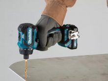 Máy khoan vặn vít dùng pin Makita DF032DSAE