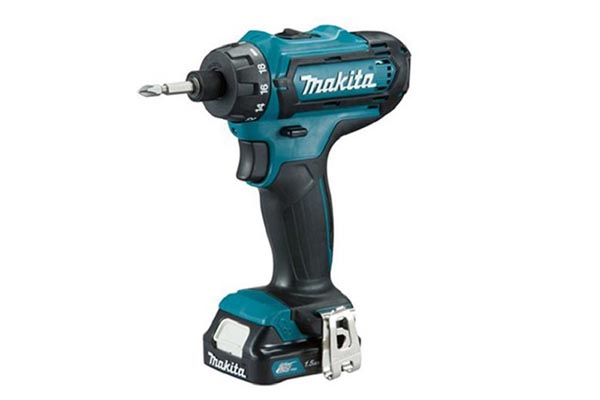 Máy khoan và vặn vít dùng pin Makita DF033DSYE